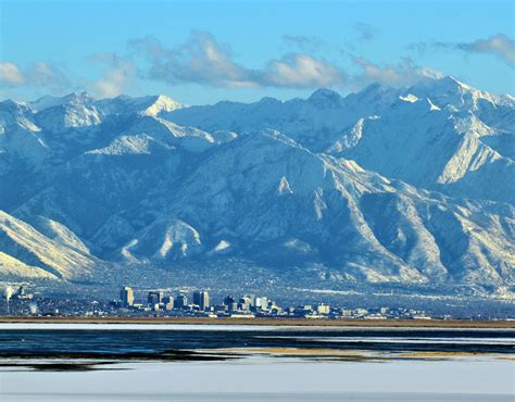 Salt Lake City, Utah from afar : r/CityPorn