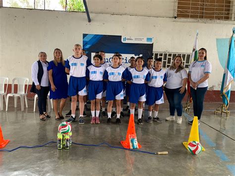 Entregan M S De Mil Implementos Deportivos A Estudiantes De Jalapa