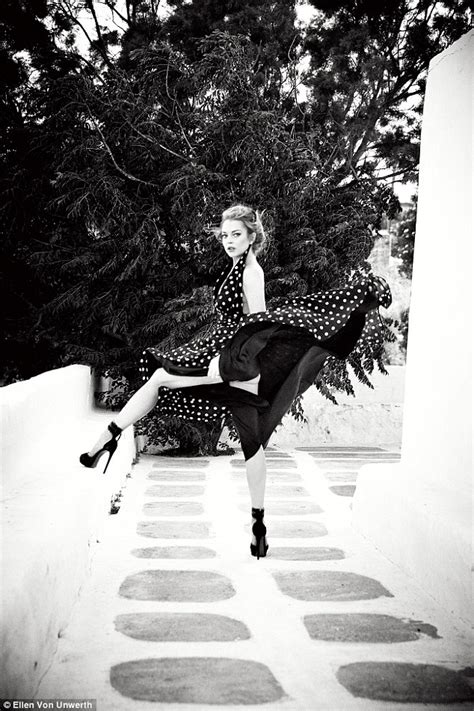 Lindsay Lohan Wraps Her Naked Body In A Bedsheet In NOTOFU Magazine Photoshoot Daily Mail Online