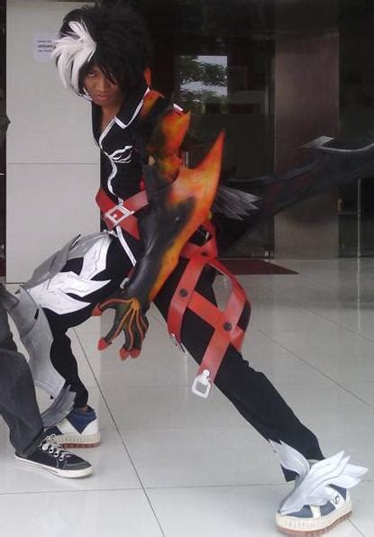 Raven Reckless Fist Cosplay Elsword By Akitaseiko On Deviantart