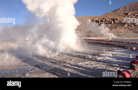 Geysers eruption Stock Videos & Footage - HD and 4K Video Clips - Alamy