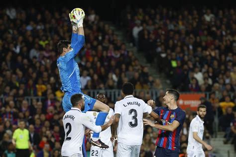 Man of the Match Barcelona vs Real Madrid: Thibaut Courtois - Bola.net