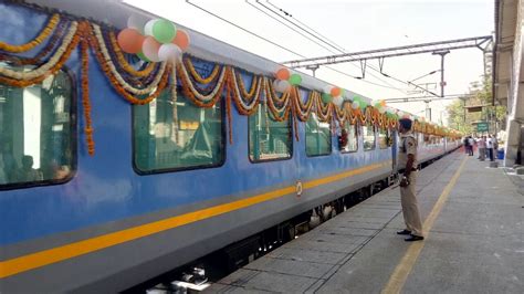 Gatimaan Express India S Fastest Train Reaches Agra From Delhi In 100