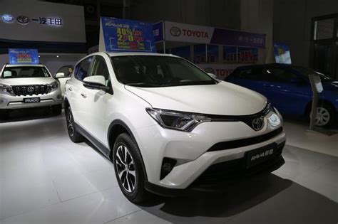 豐田rav4榮放，20萬級別都市suv，車展實拍！ 每日頭條