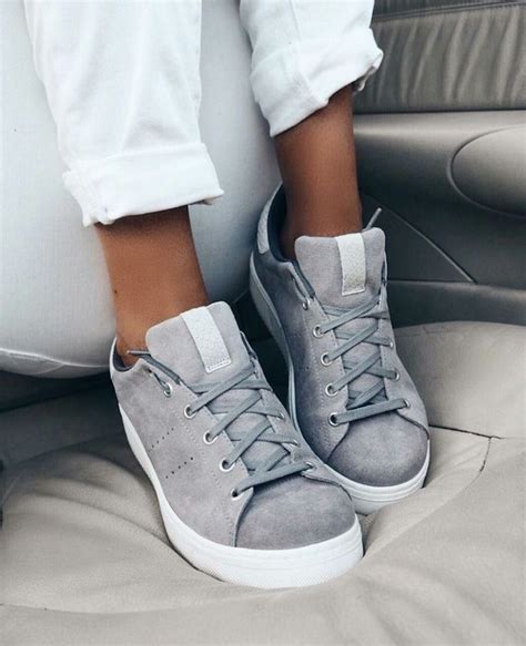 Les Baskets Femme Tendance Les Meilleures Modèles De L’année Et Comment Les Porter Obsigen