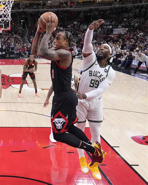 Giannis Antetokounmpo Has 46 Points 16 Rebounds In Bucks 113 97 Victory Over Bulls