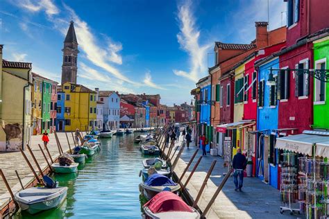 La isla más colorida del mundo Descubre Burano Viajeros Ocultos