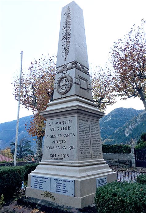 Nettoyage Dun Monument Aux Morts Marbrerie Piccioni