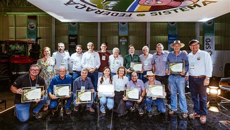 Abapa recebe homenagem no encerramento do 19º Encontro Nacional do