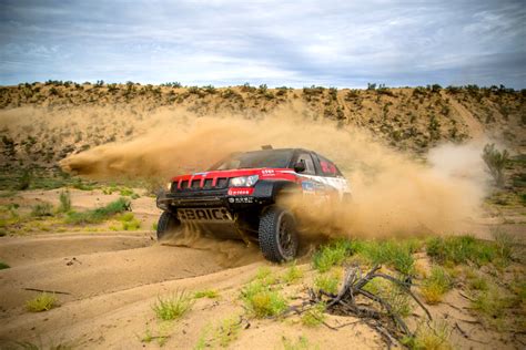 Silk Way Rally étape 9 Loeb à la faute Despres et Sotnikov leaders