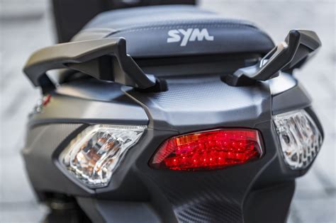 Sym Joymax Z La Prova Il Prezzo I Pregi E Difetti Anteprima