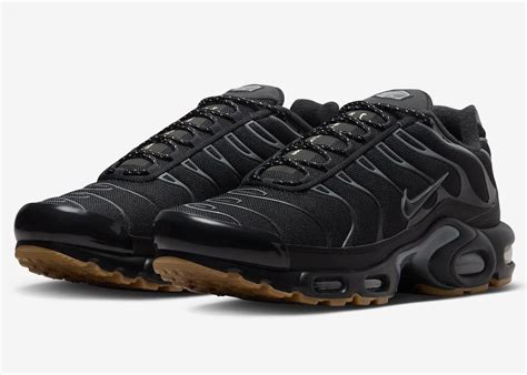 Nike Air Max Plus Black Gum Details · JustFreshKicks