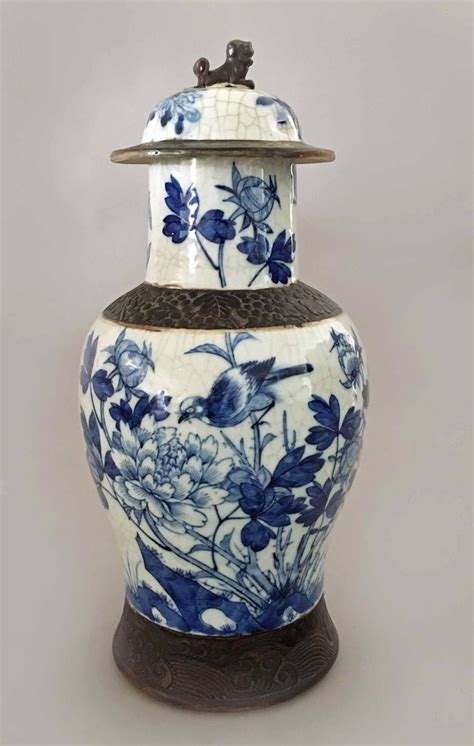 Chinese Blue And White Crackleware Vase With Lid At 1stDibs