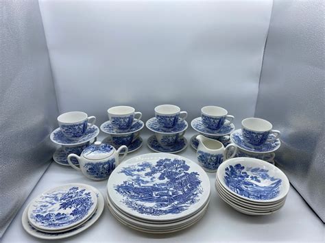 Vintage Countryside Enoch Wedgwood Tunstall Ltd 38 Piece Dinnerware Set