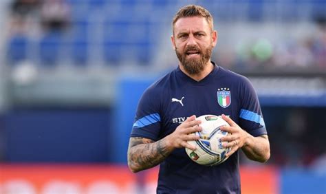 Daniele De Rossi Remplace Jos Mourinho Las Roma