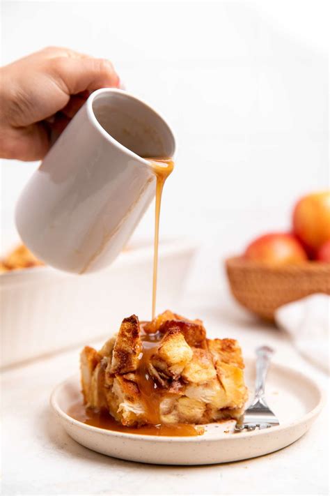 Apple Bread Pudding Is A Cinnamon Scented Custardy Delight Recipe Bread Pudding With Apples