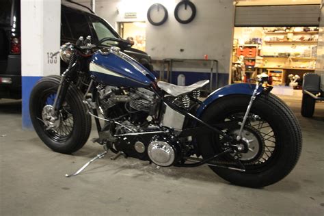 JAMESVILLE MOTORCYCLES: 1948 PANHEAD BOBBER ALMOST FINISHED.....