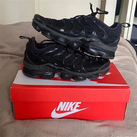 Black Nike Vapormax Shoes Fits sizes 8-9 W || Comes... - Depop