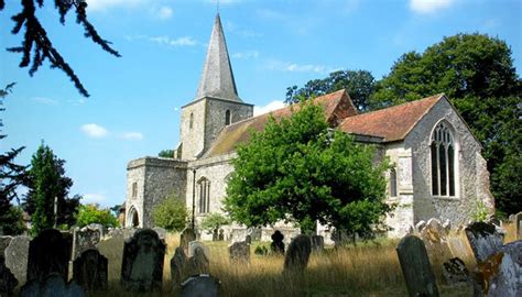 10 Most Haunted Cemeteries In The UK | Higgypop Paranormal