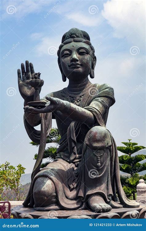 Buddhist Statues Praising And Making Offerings To The Tian Tan Buddha