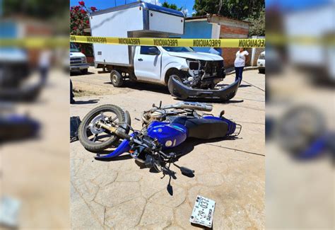 Motociclista Choca Con Camioneta Y Saca La Peor Parte En Oaxaca NVI