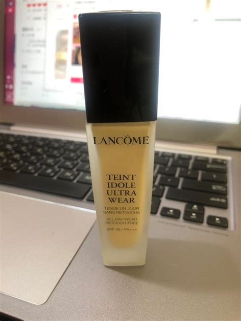 Lancome 蘭蔻零粉感超持久粉底spf38pa 使用中的粉底液快用完了，一直覺得持妝度不太夠且無防曬系數有點麻煩，所以趁快用完時