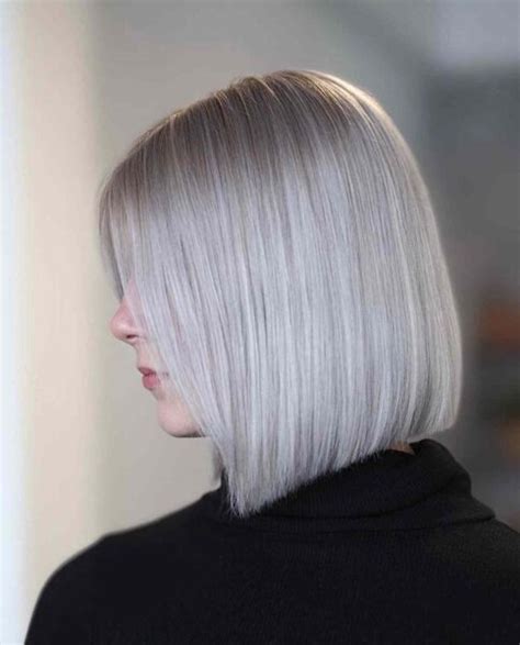 22 Coolest Platinum Blonde Highlights Trending On Instagram