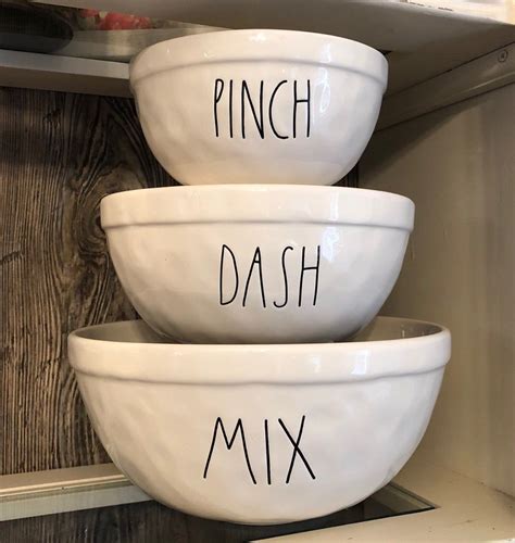 Rae Dunn Bowl Set Tons Of Beautiful Dimples Pinch Dash Mix