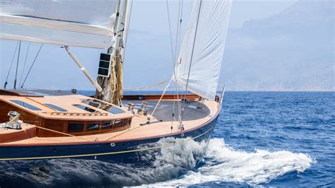 Prisade Spirit Yachts Klassisk Design I Modern Tappning