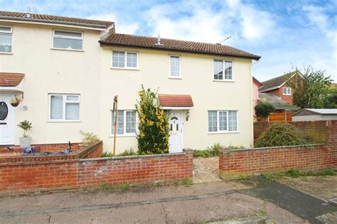 Moss Way West Bergholt Colchester Co6 3 Bed Semi Detached House £