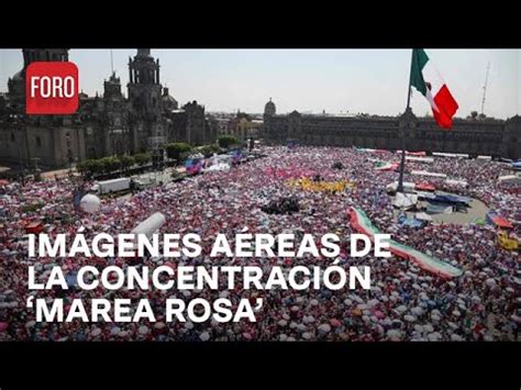 Cientos de personas llegan a la concentración Marea Rosa en el Zócalo