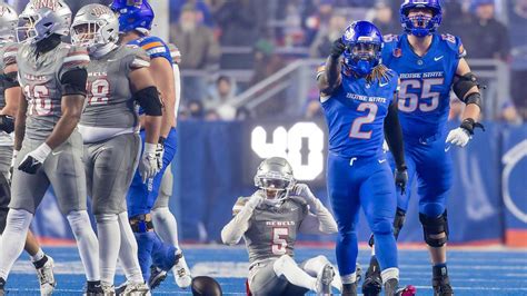 Boise State open as underdogs in early Fiesta Bowl betting | Idaho ...