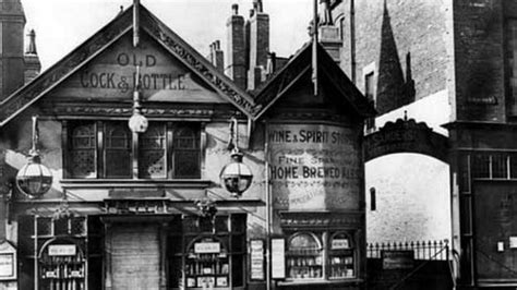 Leeds: City's forgotten buildings captured and preserved - BBC News