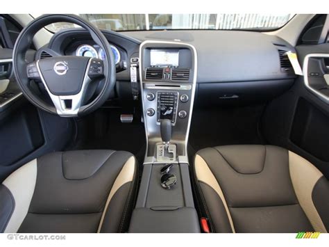 2012 Volvo XC60 T6 R-Design R Design Off Black/Beige Inlay Dashboard ...