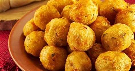 Receita De Bolinho De Macaxeira