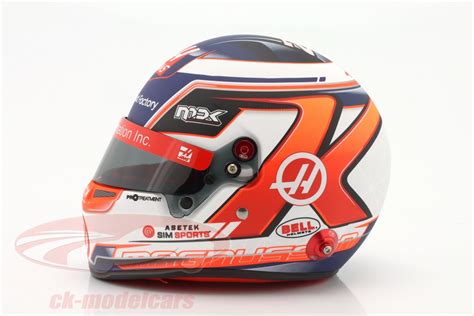 Bell 1 2 Kevin Magnussen 20 Haas F1 Team Fórmula 1 2022 capacete