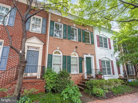 8515 Cameron St, Silver Spring, MD 20910 | MLS #MDMC2123324 | Compass