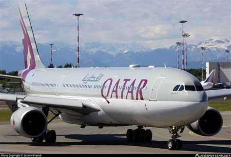 A7 AED Qatar Airways Airbus A330 302 Photo By Simone Previdi ID