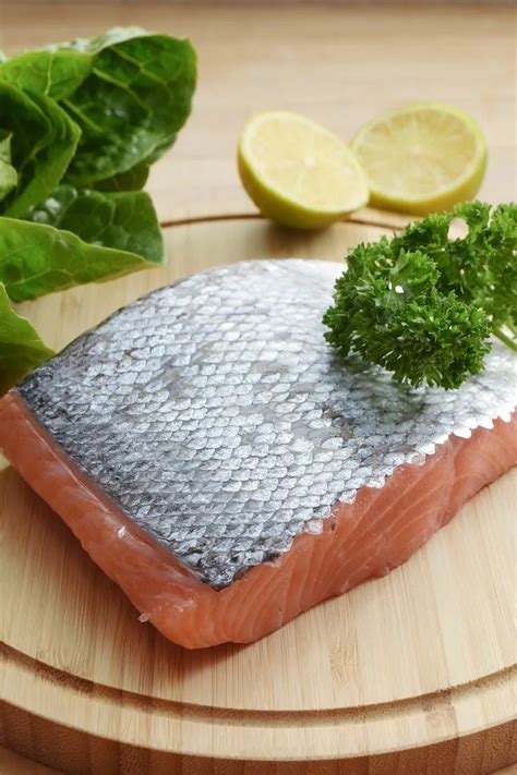 This Viral Food Hack Shows You an Easy Way to Peel the Skin Off of Salmon and It's Never Looked ...