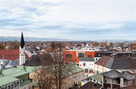 Bad Aibling, Germania: [BAD AIBLING CITY HALL BY BEHNISCH ARCHITEKT] | Unusual Architecture