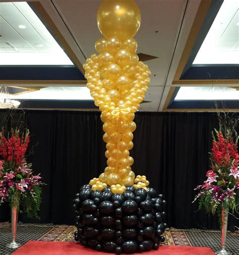 Oscar Balloon Sculpture Balloon Decorations Balloons Oscars Theme Party