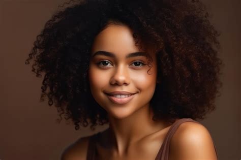 Retrato De Belleza De Mujer Afroamericana Con Piel Limpia Y Saludable