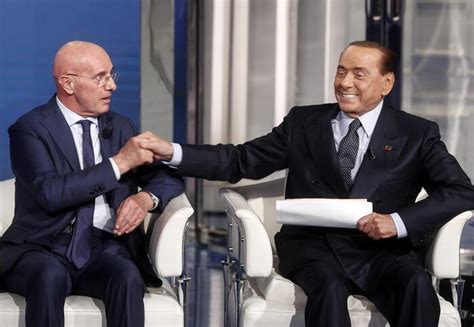 Berlusconi Sacchi Un Visionario Che Ha Cambiato Il Mondo Del Calcio