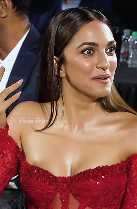 Big Small Kiara Advani Cleavage Show From Zee Cine Awards 2023 Hd V0 Ffiu7vxx6xoa1 Porn Pic