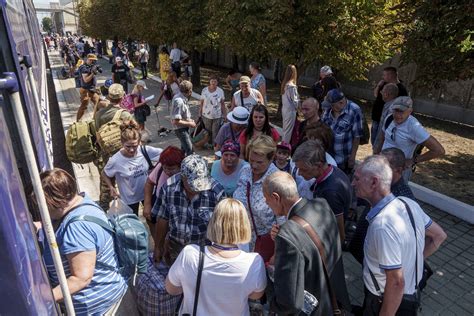 El ejército ruso presiona en el frente de Donetsk mientras refuerza Kursk