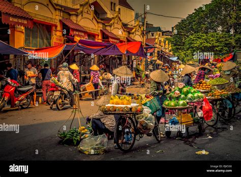 Dong Xuan Market Fotografías E Imágenes De Alta Resolución Alamy