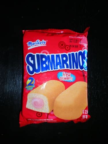 The Crooks in the Lot: Product Review: Marinela Submarinos (Fresa)