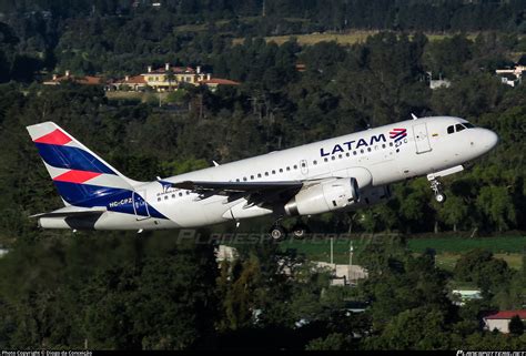 HC CPZ LATAM Airlines Ecuador Airbus A319 132 Photo By Diogo Da