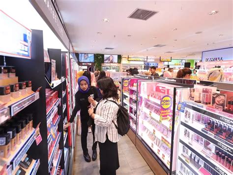 hadirkan gerai  konsep