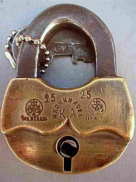 Cadenas anciens et leurs clefs histoires des clés et leurs serrures